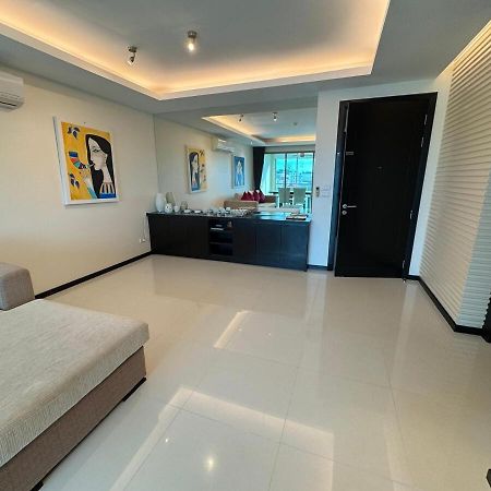 Modern 2-Bedroom Condo In Kamala Near The Beach Exteriör bild