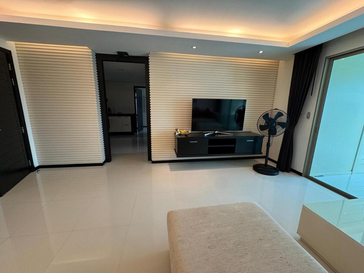 Modern 2-Bedroom Condo In Kamala Near The Beach Exteriör bild